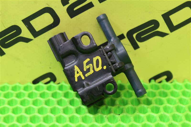 Клапан вакуумный Honda Fit GD1 L13A 36162-PWA-003 контрактная