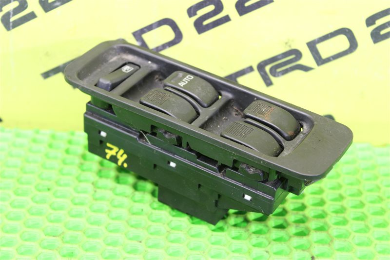 Блок управления стеклоподъемниками Toyota Duet 2000 M100A EJ-VE 84820-87406-03 контрактная