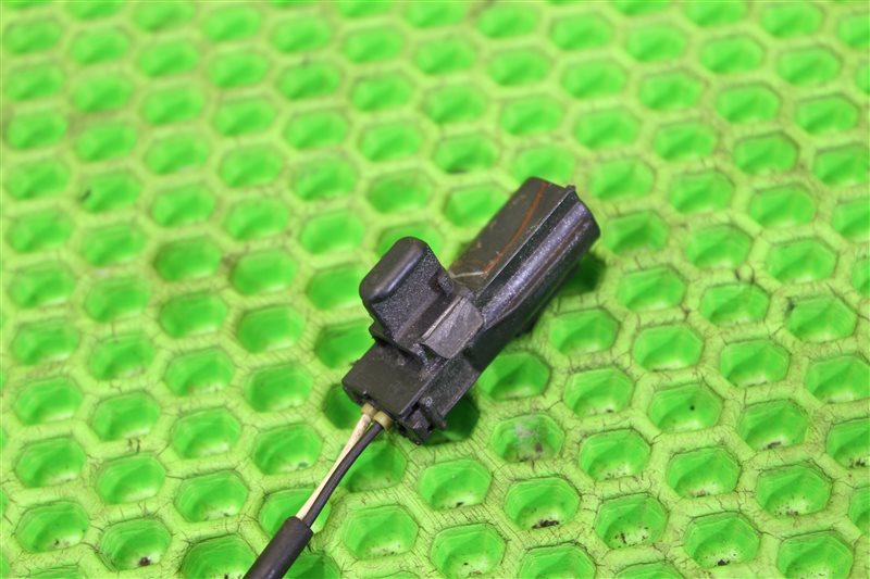 Датчик abs передний правый RX450h 2012 GYL15 2GR-FE