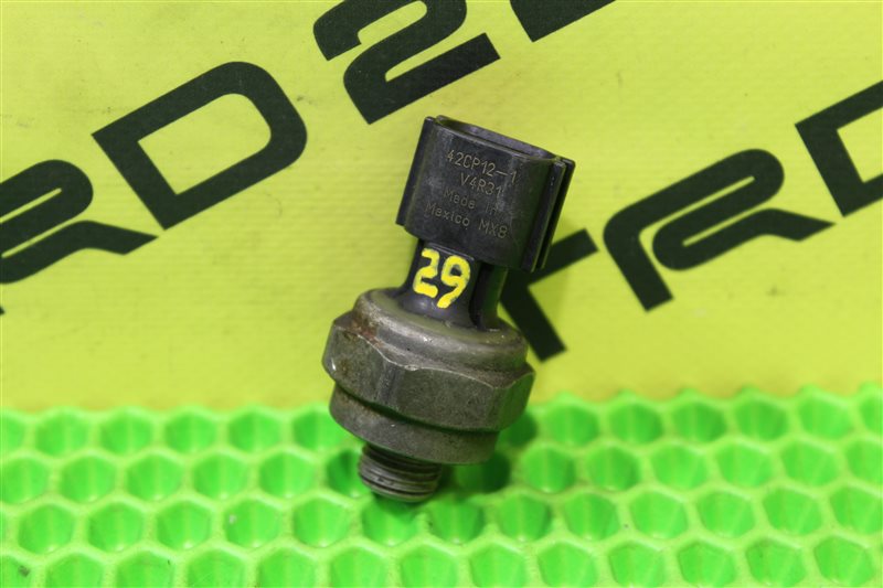 Датчик давления масла ГУР Nissan/Infiniti 497636N200 контрактная