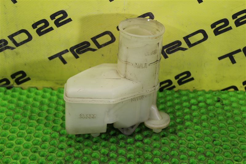 Бачок для тормозной жидкости Caldina 1997 ST191 3S-FE