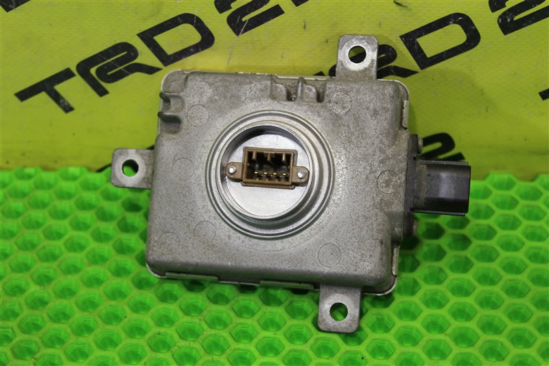 Блок ксенона Mazda3 2006 BK Z6 Блок ксенона Mazda3 2006 BK Z6