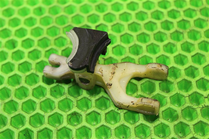 Вилка стартера Corolla 2003 ZZE122 1ZZ-FE Вилка стартера Corolla 2003 ZZE122 1ZZ-FE