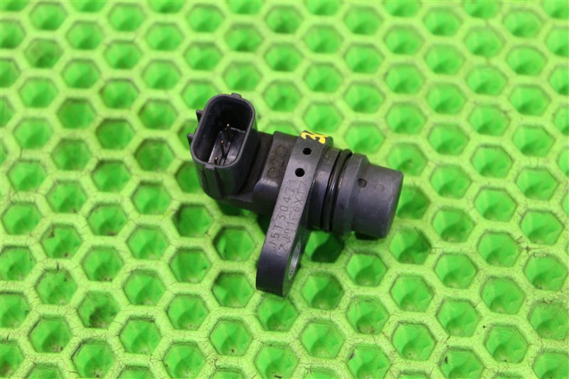 Датчик положения коленвала Mazda ZJ/ZY/Z6/RF