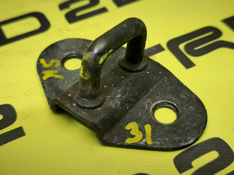 Петля замка багажника Mazda Bongo 2008 SK22M R2 S12262361A контрактная