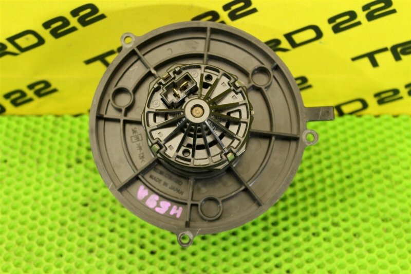 Мотор печки Mitsubishi Pajero Mini H58A 4A30T Мотор печки Mitsubishi Pajero Mini H58A 4A30T