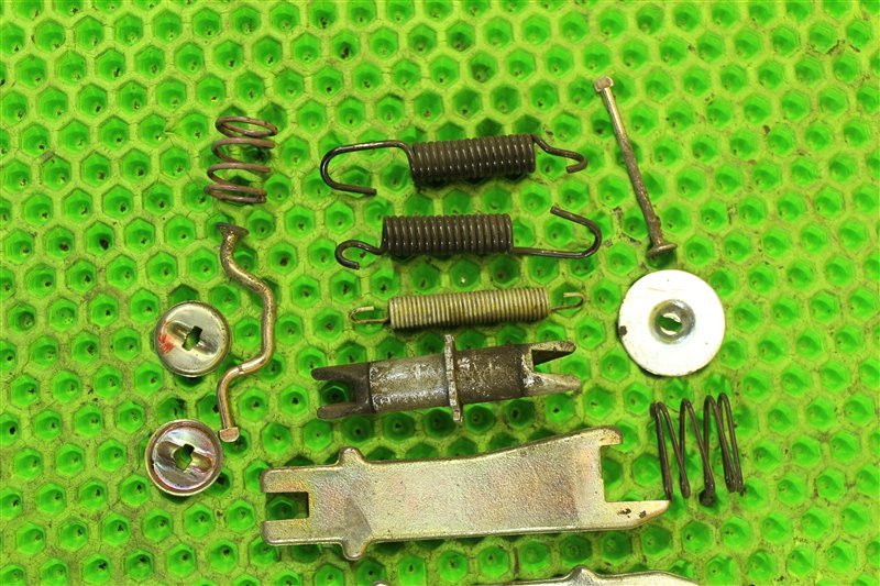 Механизм стояночного тормоза Toyota Aristo JZS147 2JZ-GE