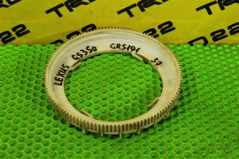 Крепление топливного насоса GS350 2011 GRS191 2GR-FSE