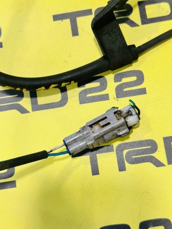 Датчик abs передний левый RX300 2005 MCU35 1MZ-FE