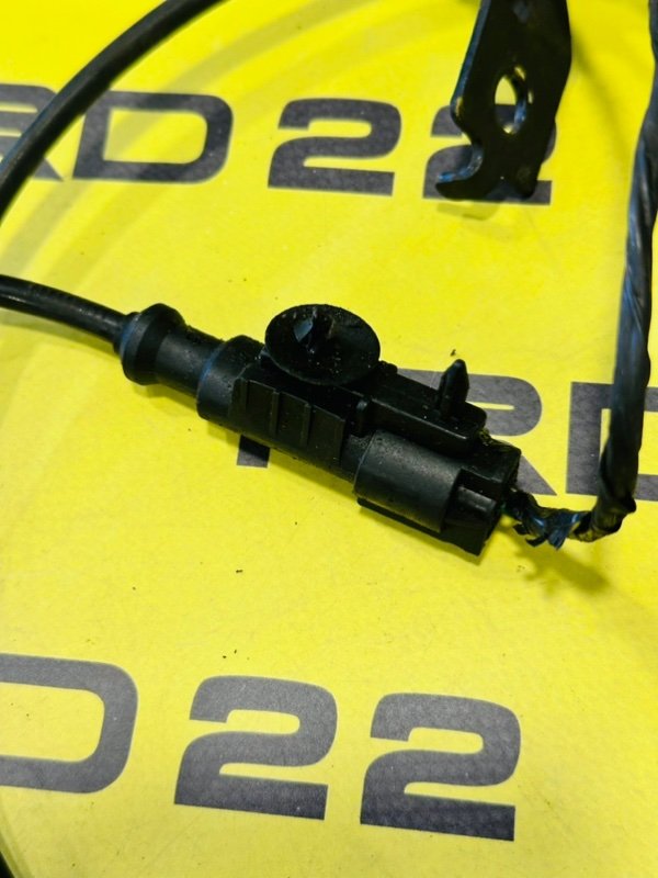 Датчик abs передний Fuga 2009 PY50 VQ35DE