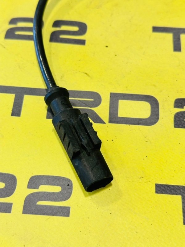 Датчик abs передний Fuga 2009 PY50 VQ35DE