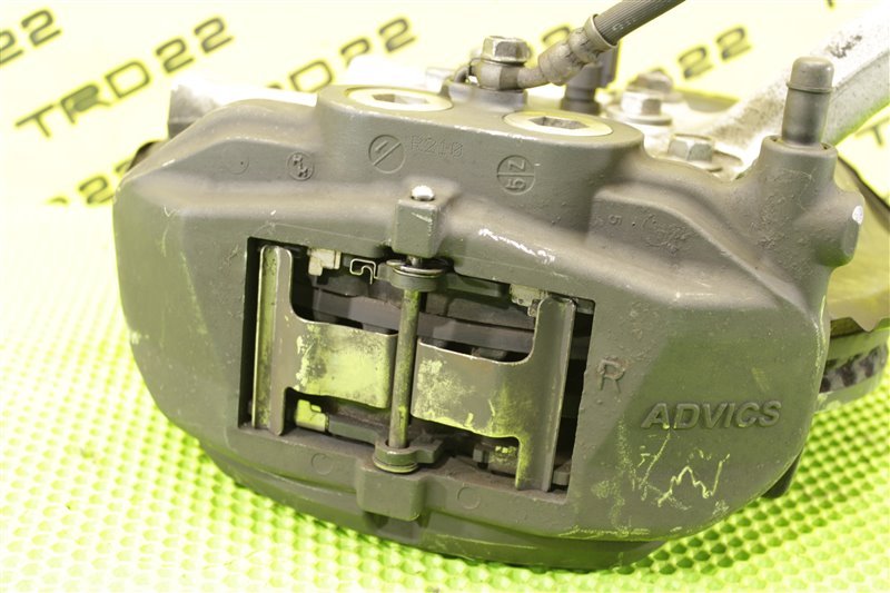 Суппорт тормозной передний GS350 2010 GRS196 2GR-FSE