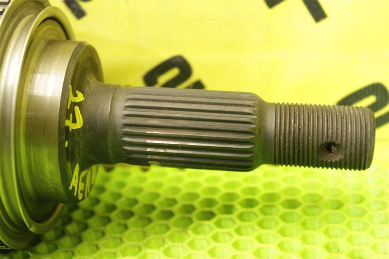 Привод передний правый Toyota Corolla AE110 5A-FE