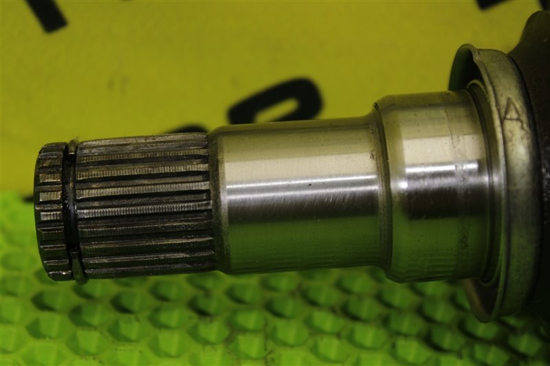 Привод передний правый Corolla 1999 AE110 5A-FE