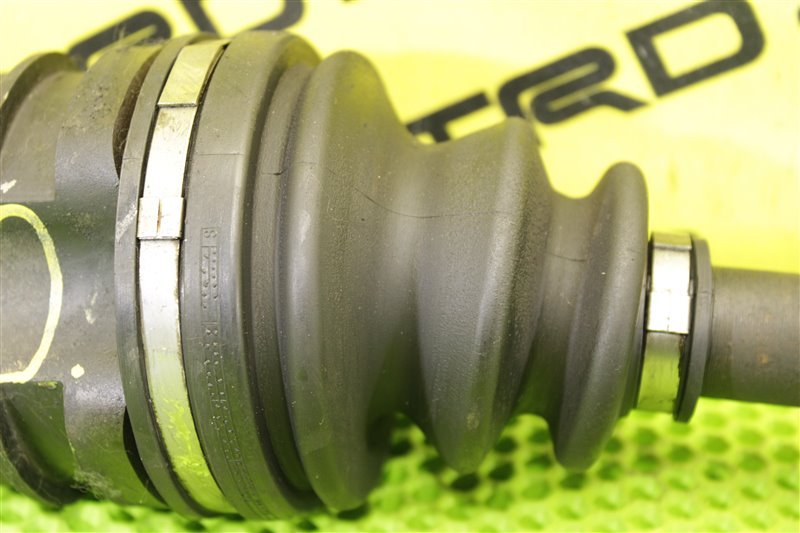 Привод передний правый Corolla 1999 AE110 5A-FE