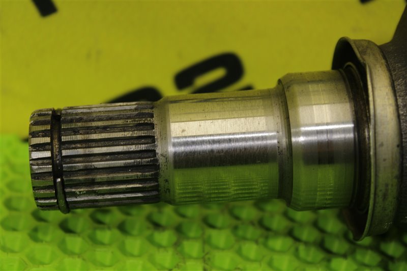 Привод передний правый Corolla 1999 AE110 5A-FE