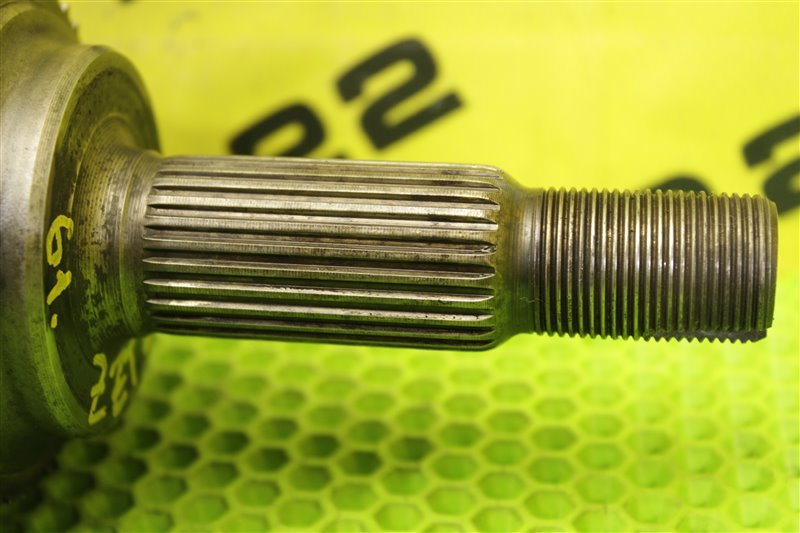 Привод передний правый Toyota Avensis ZZT251 1ZZ-FE