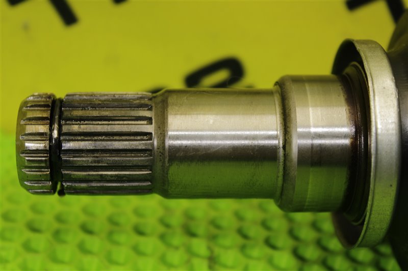 Привод передний правый Avensis 2008 ZZT251 1ZZ-FE