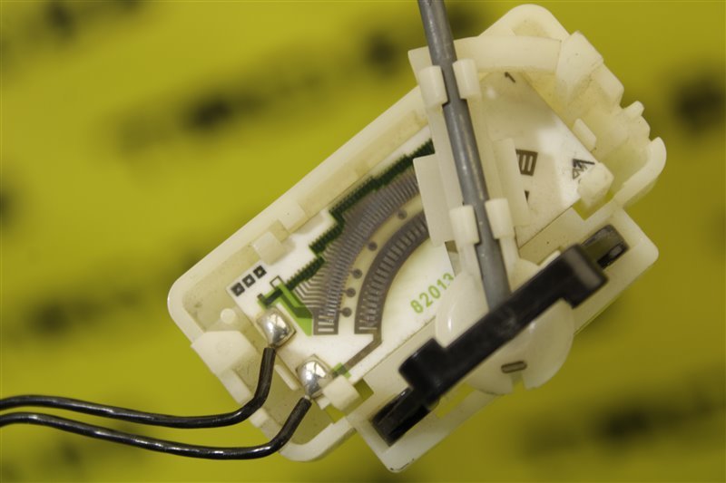 Датчик уровня топлива March 2007 AK12 CR12DE