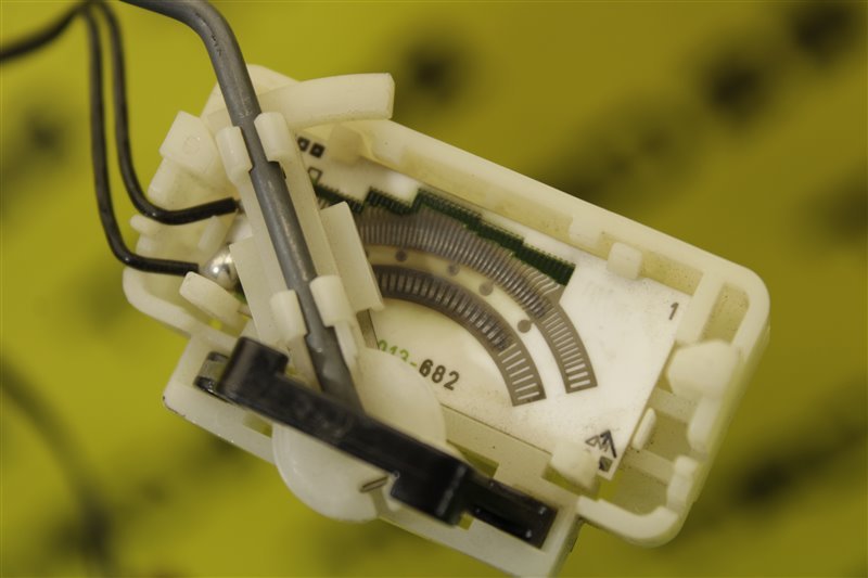 Датчик уровня топлива March 2007 AK12 CR12DE