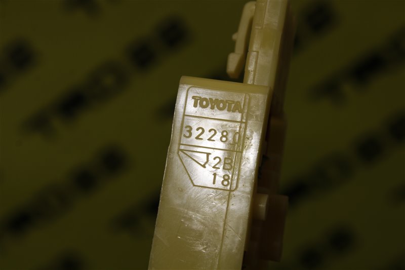 Датчик уровня топлива Premio 2005 ZZT240 1ZZ-FE