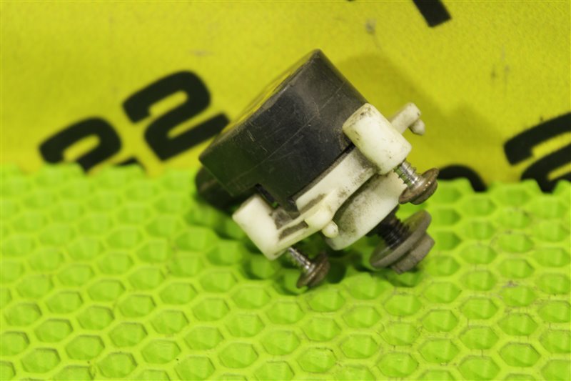 Датчик высоты дорожного просвета RX350 2014 GGL15 2GR-FE Датчик высоты дорожного просвета RX350 2014 GGL15 2GR-FE