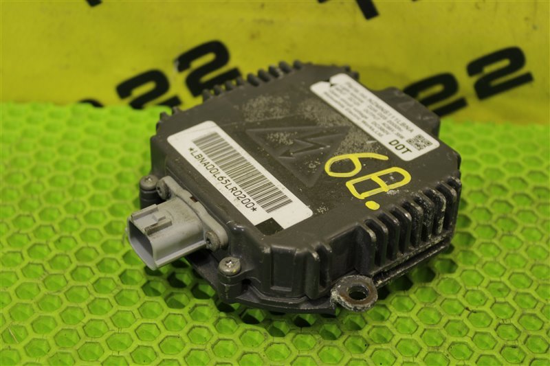 Блок ксенона Nissan X-Trail 2010 TNT31 QR25DE 284748991B контрактная