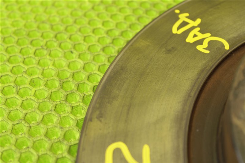 Диск тормозной задний Avensis 2014 ZRT272 3ZR-FE