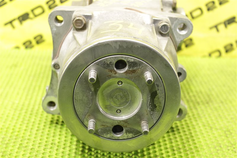 Редуктор задний RAV4 2017 ZSA44 3ZR-FAE