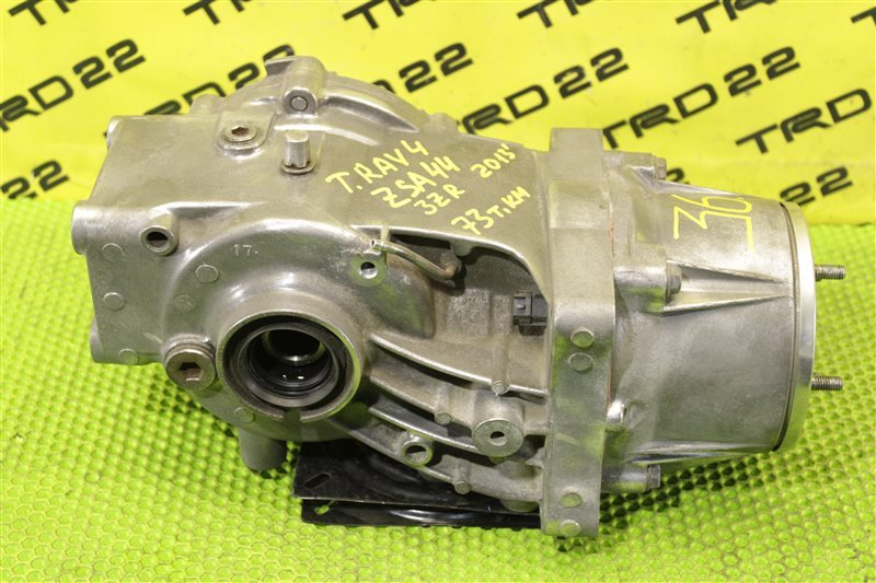 Редуктор задний RAV4 2013 ZSA44 3ZR-FAE