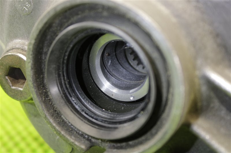 Редуктор задний Toyota RAV4 ZSA44 3ZR-FAE