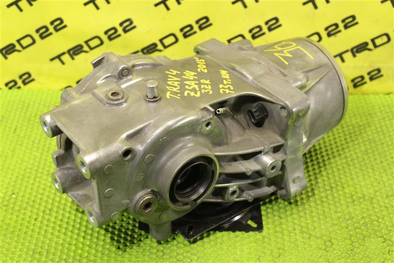 Редуктор задний RAV4 2013 ZSA44 3ZR-FAE