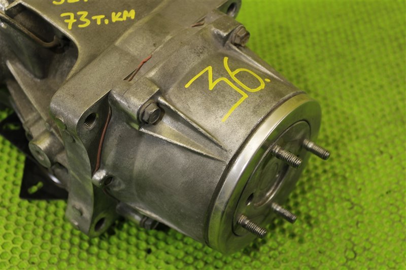 Редуктор задний RAV4 2013 ZSA44 3ZR-FAE