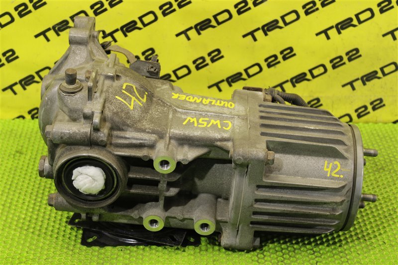 Редуктор задний Outlander 2011 CW5W 4B12