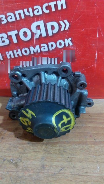 Помпа Mitsubishi Dion CR6W 4G94 2001