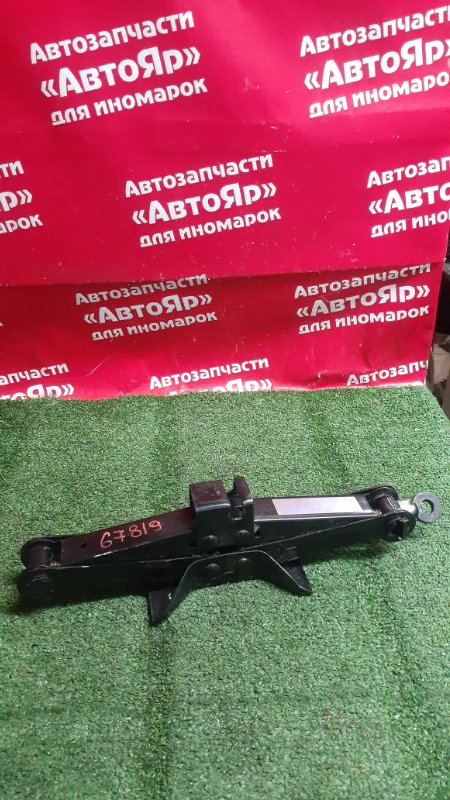 Домкрат goodman 800кг Домкрат goodman 800кг