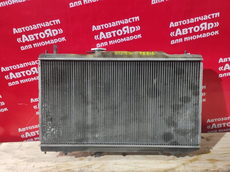 Радиатор основной Toyota Caldina ST215W 3S-GTE 07.2002 с диффузором. дефект на фото. 16400-7A460