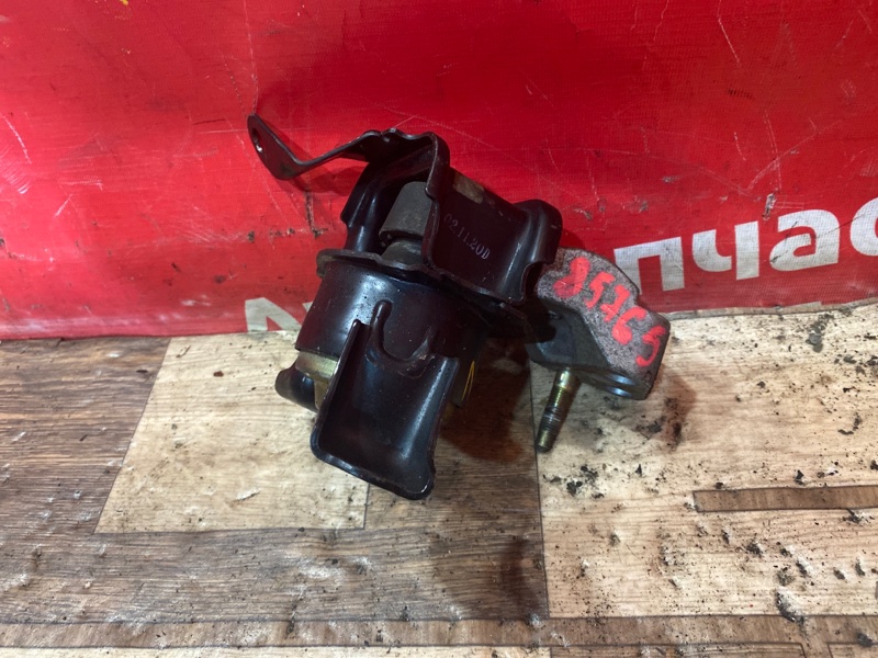 Подушка двигателя Toyota Corolla NZE124 1NZ-FE 11.2002 правая 12305-21150