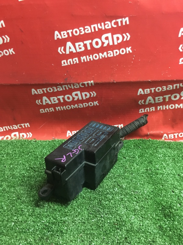 Блок предохранителей Mazda Bongo Friendee SGLR WL-T 06.2000 Под капот.