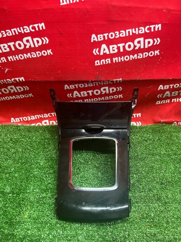 Накладка пластиковая в салон Toyota Corolla Fielder ZRE144G 2ZR-FAE 07 55420-12370 консоль кпп с