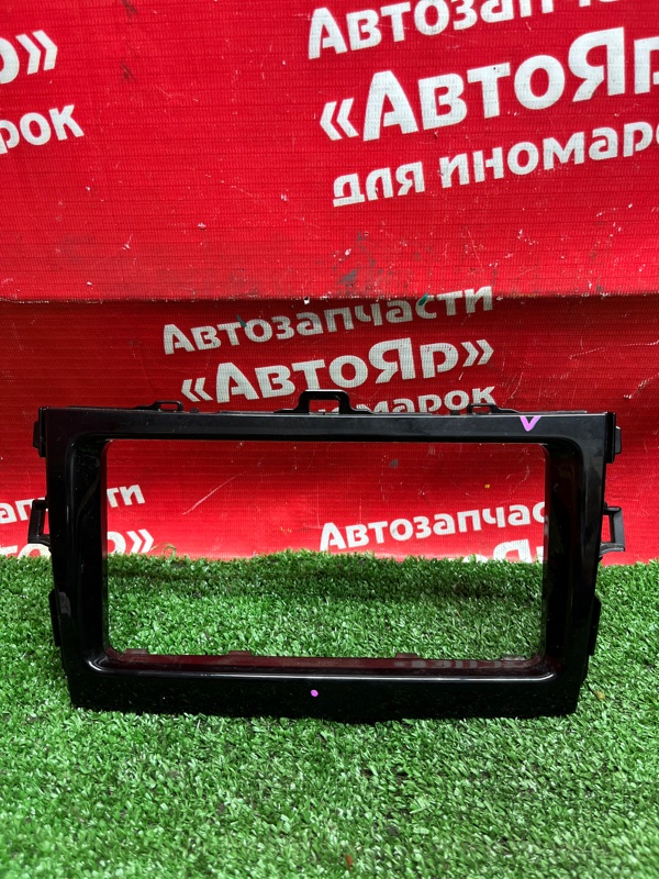 Рамка магнитофона Toyota Corolla Fielder ZRE144G 2ZR-FAE 07 55405-12A30. Комплектация 202