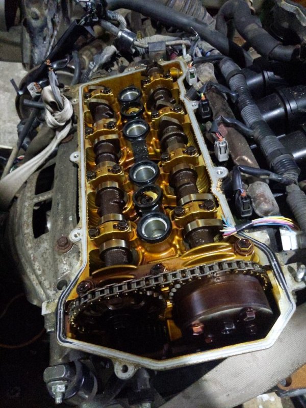 Двигатель Toyota Isis ZNM10G 1ZZ-FE 2004 Пробег 98т.км. На 4 катушки, цена указана без навесного