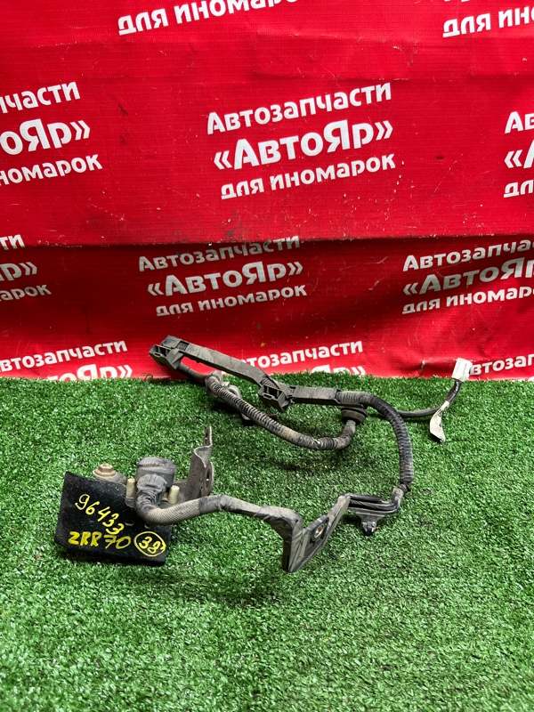 Датчик высоты дорожного просвета Toyota Voxy ZRR70G 3ZR-FAE 08.2010 Дефект пыльников.