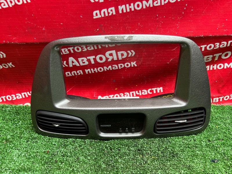 Рамка магнитофона Toyota Townace Noah SR50G 3S-FE 02.2001 55405-28250