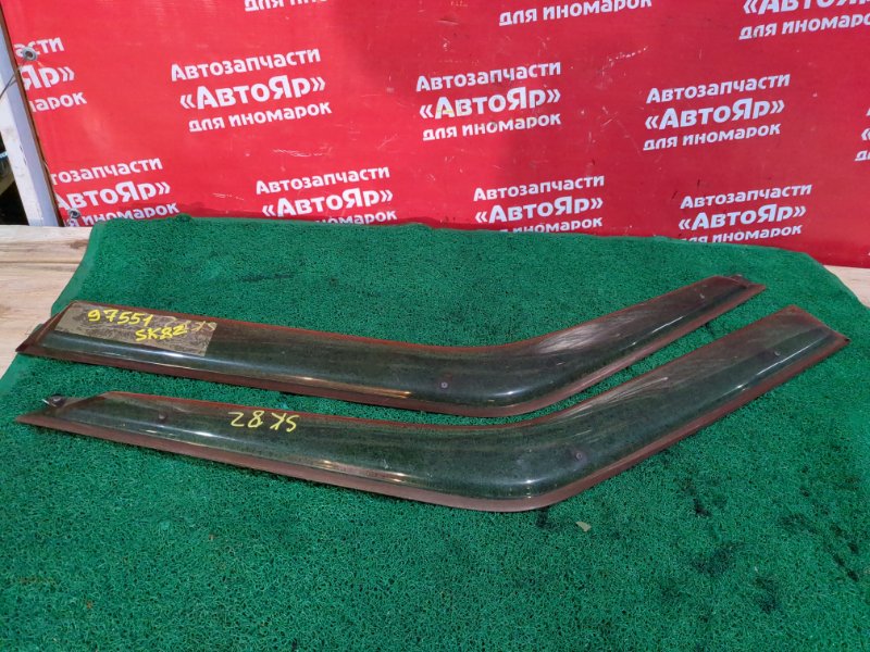 Ветровик Nissan Vanette SK82MN F8 08.2000 комплект 2шт