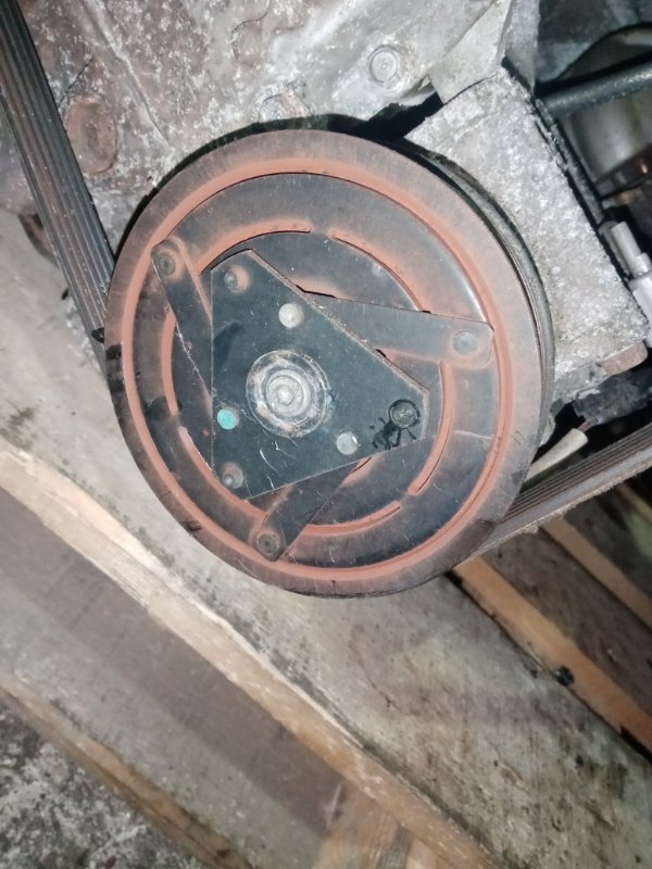 Компрессор кондиционера Nissan X-Trail TNT31 QR25DE 09.2007 92600JG300 / 92600-JG30A / 92600-JG30B