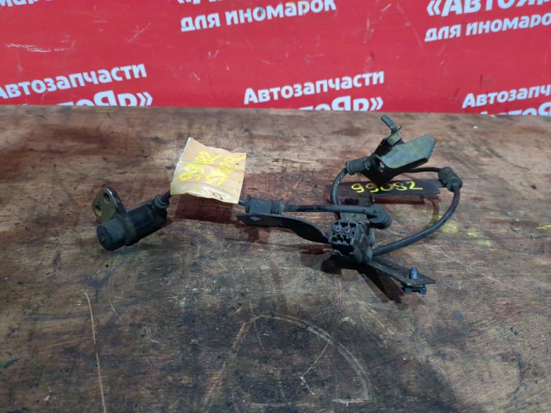 Датчик abs Mazda Bongo SK82M F8 08.2007 передний левый S41J-43-73XA