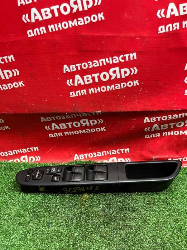 Блок управления стеклоподъемниками Subaru Forester SG5 EJ205 07.2005
