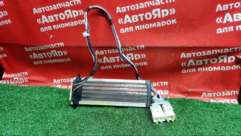 Радиатор печки Lexus Ct200H ZWA10 2ZR-FXE 04.2012 094800-0041 подогреватель.