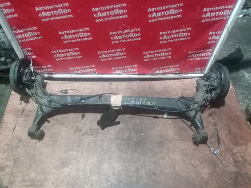 Балка поперечная Toyota Corolla Fielder ZRE142G 2ZR-FE 02.2008 задняя В сборе.